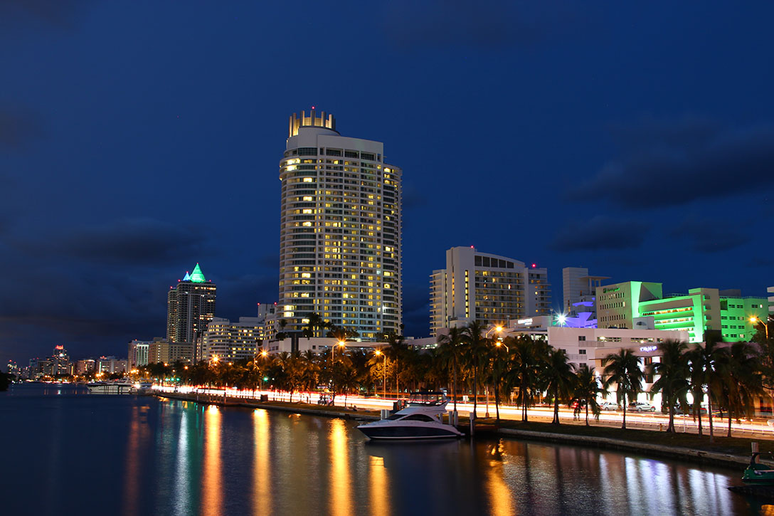 Miami Beach Collins Ave